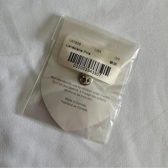 🆕🇺🇸 RARE 2010 Lululemon Olympics Team USA Pin - Picture 2 of 2
